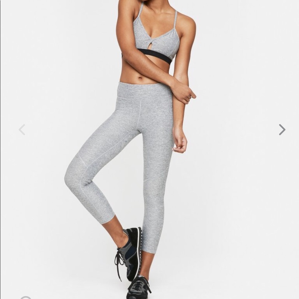 Outdoor voices 3/4 warmup legging in Blue quartz